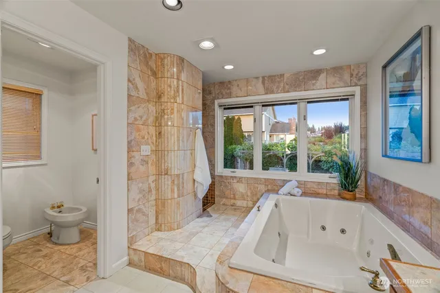 $2,250,000 | 13813 68th Avenue West, Edmonds, WA 98026