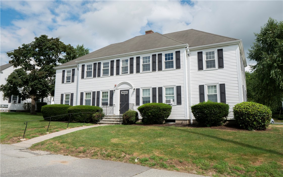 78 Phelps Road, Unit A Middletown, RI 02842 - Photo 1 of 29