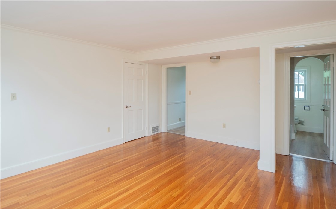 78 Phelps Road, Unit A Middletown, RI 02842 - Photo 5 of 29
