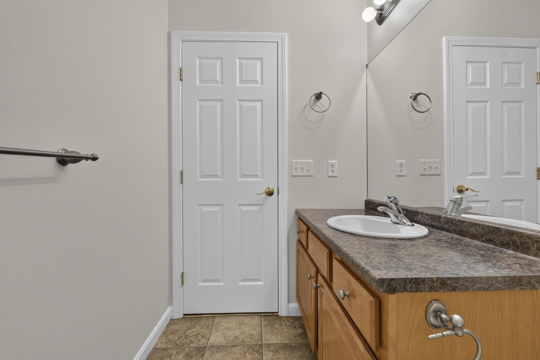 65 Fordway Extension, Unit 202 Derry, NH 03038 - Photo 15 of 32