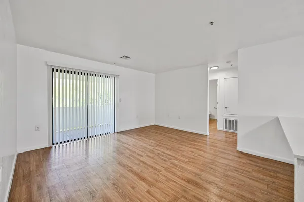 $1,399 | 3065 North 67th Avenue, Unit 203, Phoenix, AZ 85033