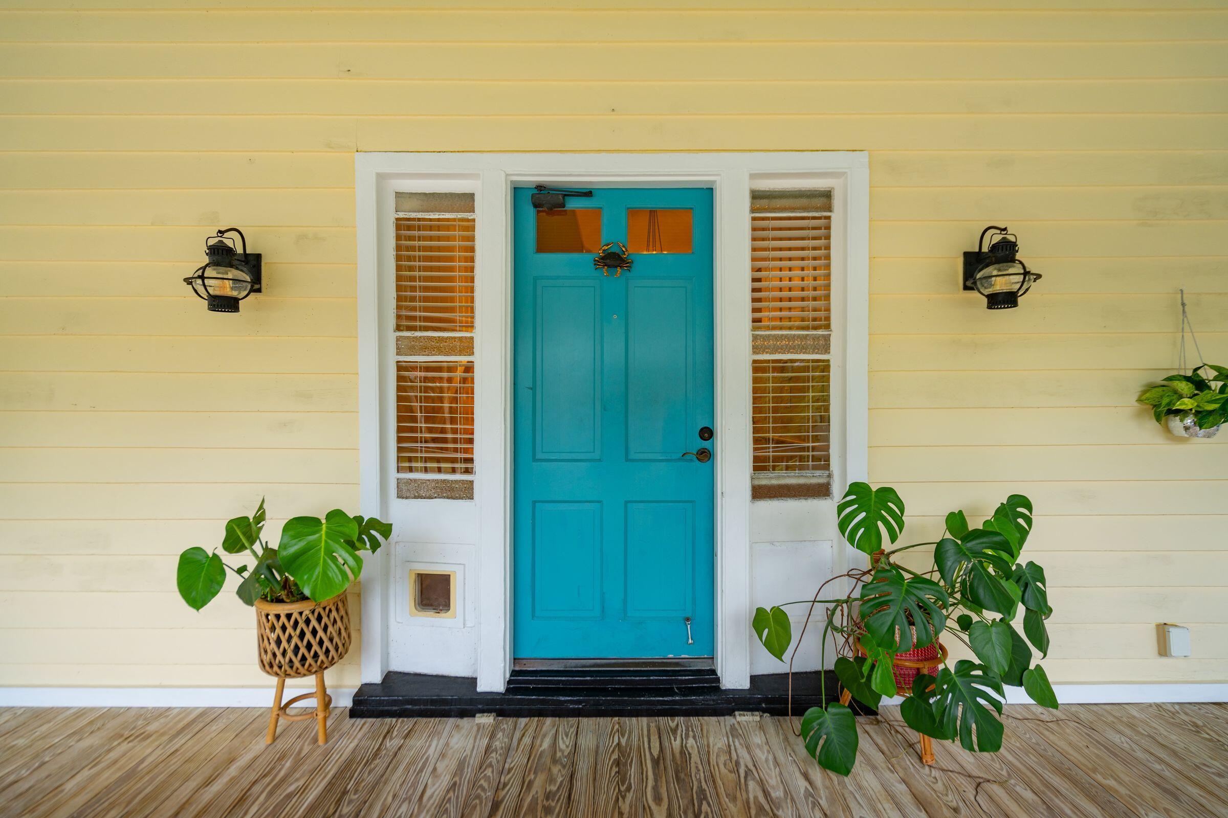2424 Middle Street Sullivans Island, SC 29482 - Photo 4 of 53 Front Door
