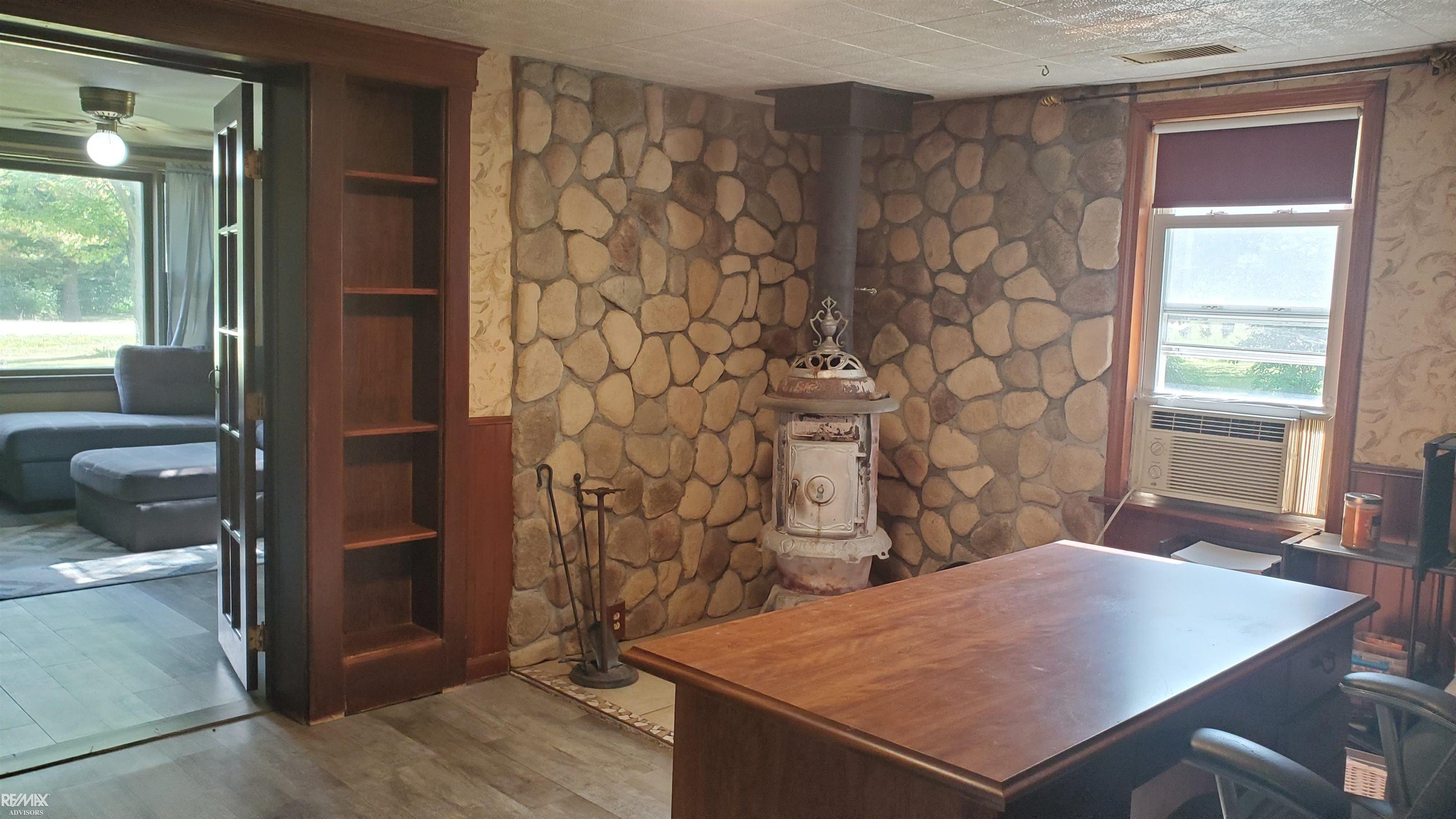 4450 Wall Road Port Huron, MI 48060 - Photo 7 of 45 50091315-6.JPG