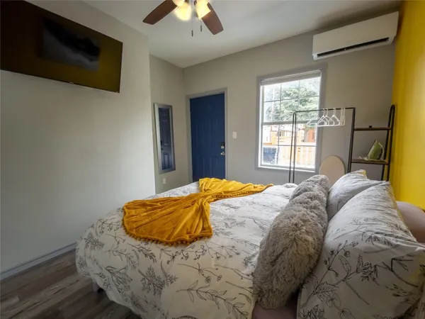 $1,550 | 7124 Avenue F, Unit 1, Houston, TX 77011