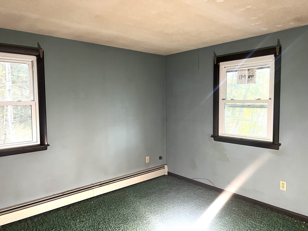 831 Providence Road Northbridge, MA 01588 - Photo 17 of 40 an empty room with a window