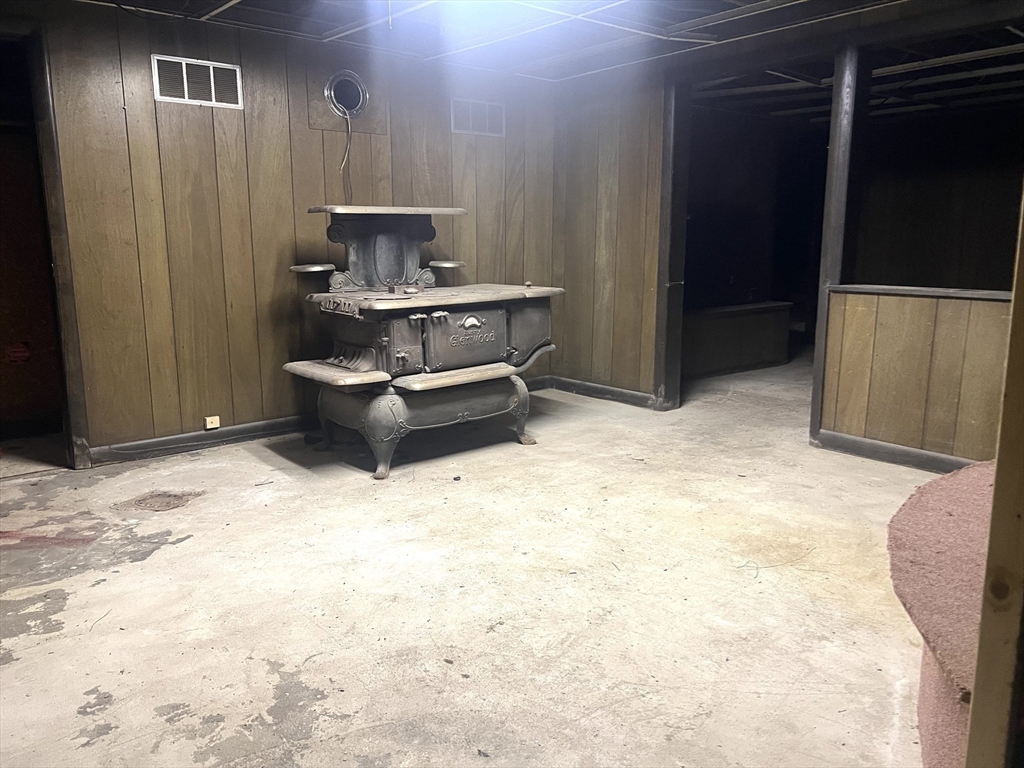 831 Providence Road Northbridge, MA 01588 - Photo 27 of 40 a living room with furniture