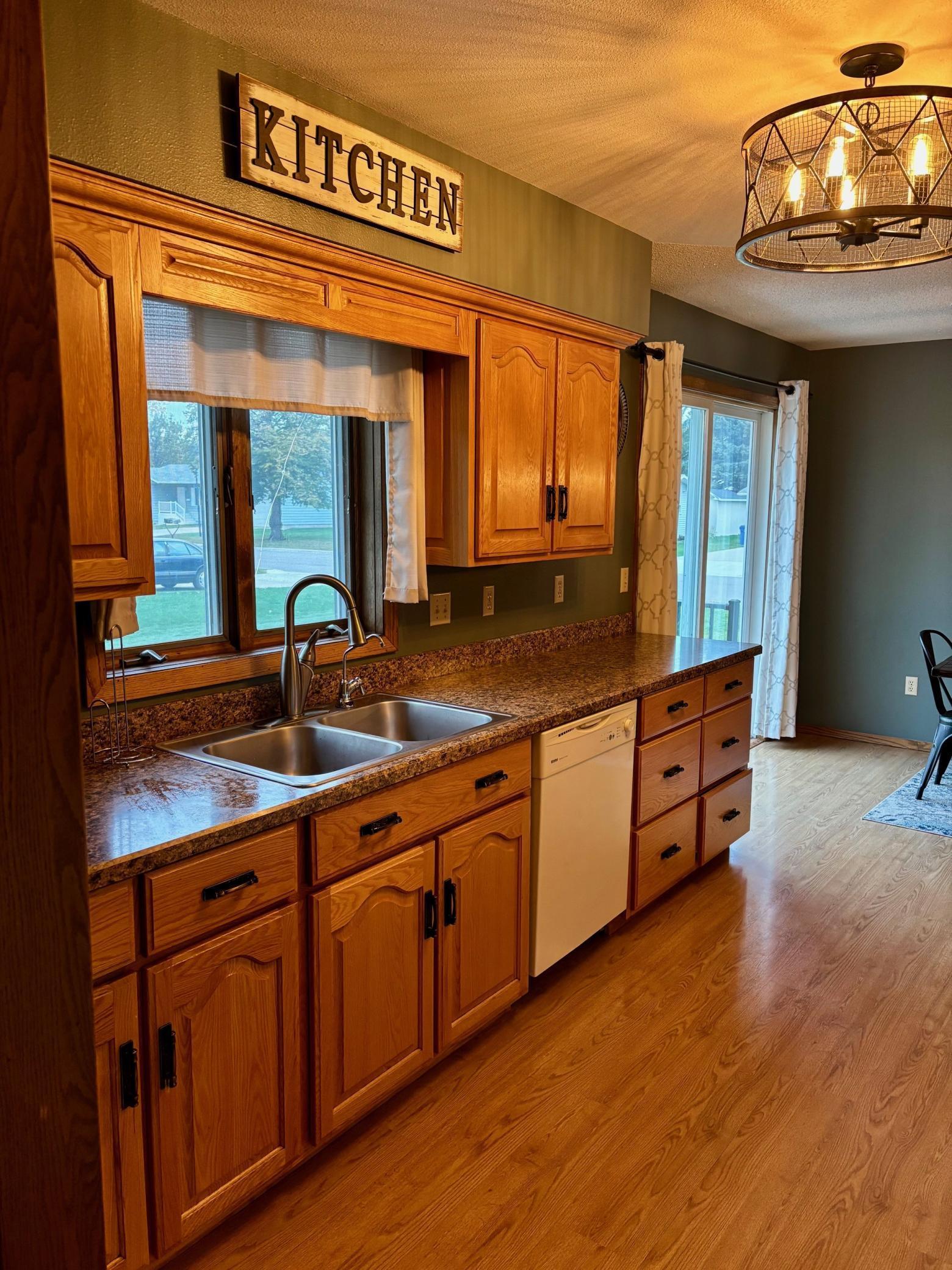 713 Birch Street Dawson, MN 56232 - Photo 4 of 25