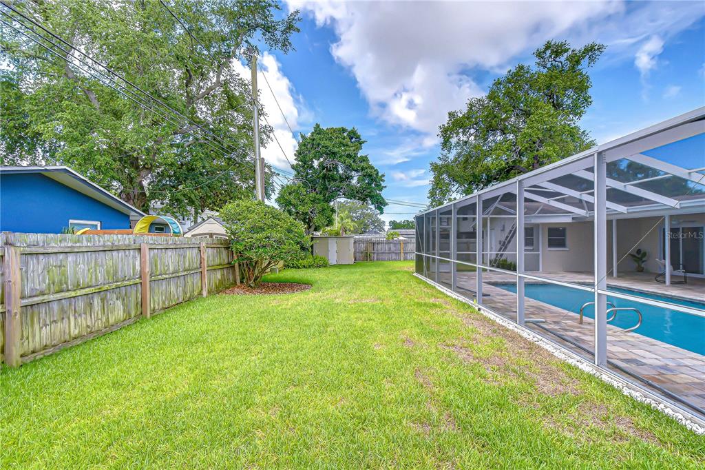 2167 Lakeview Road Clearwater, FL 33764 - Photo 29 of 31