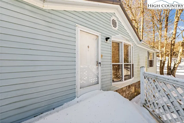a view of a pathway of the house