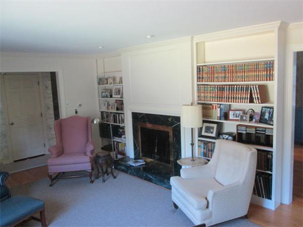 44 Birch Road Andover, MA 01810 - Photo 3 of 17 Gallery Image 3