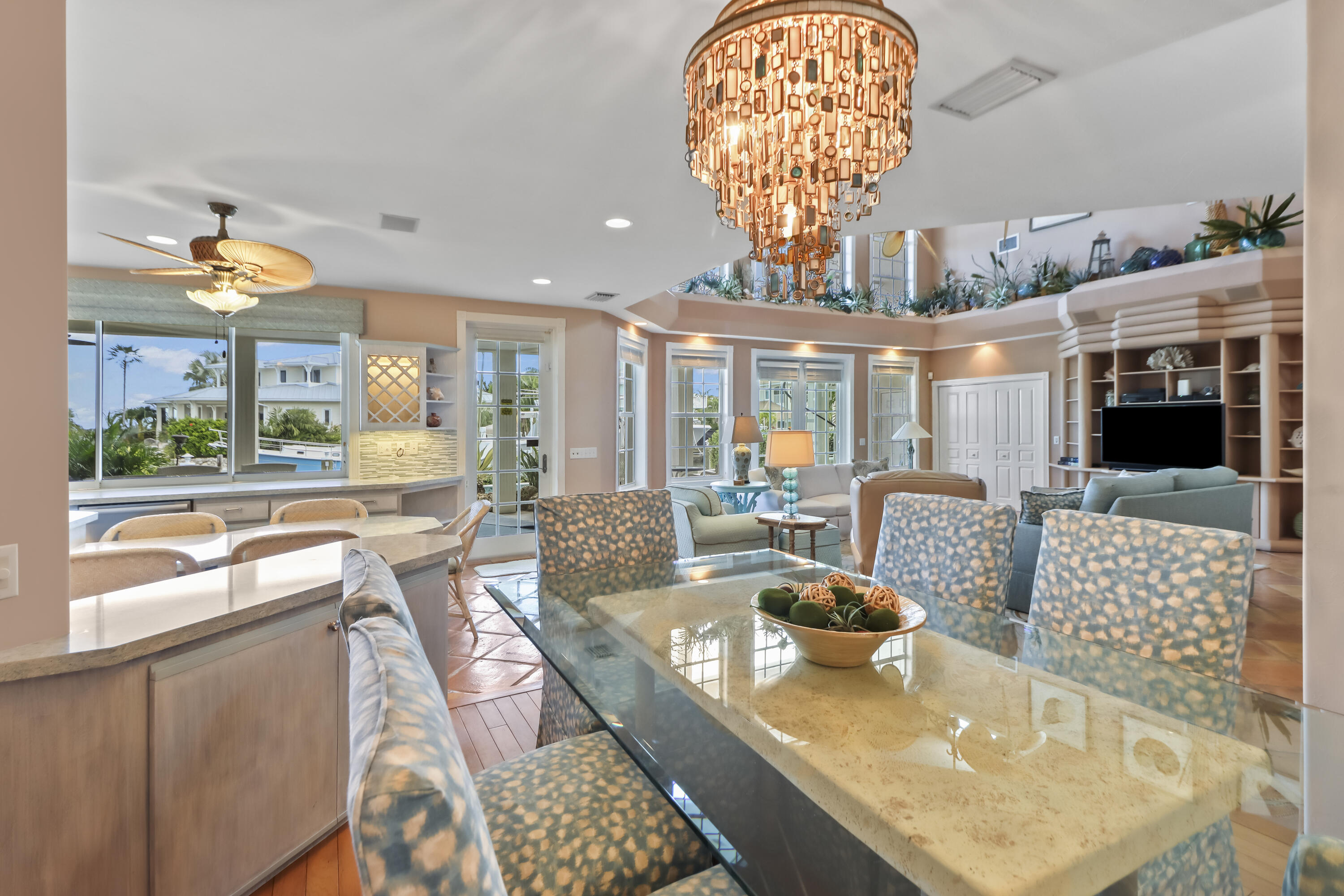 820 12th Street Key Colony Beach, FL 33051 - Photo 20 of 55 Dining 2