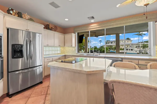 $3,595,000 | 820 12th Street, Key Colony Beach, FL 33051