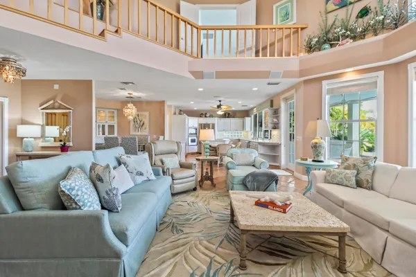$3,595,000 | 820 12th Street, Key Colony Beach, FL 33051