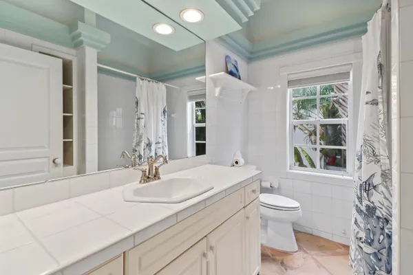 $3,595,000 | 820 12th Street, Key Colony Beach, FL 33051