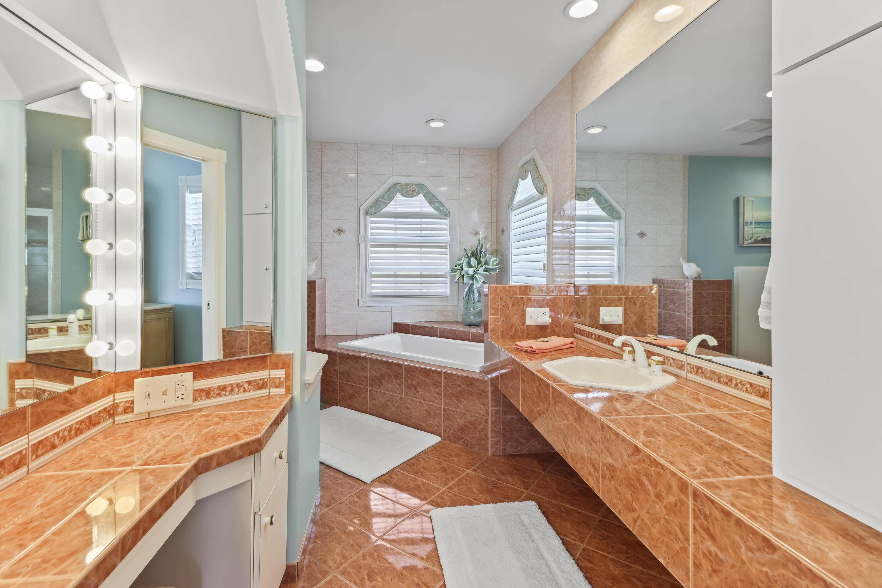 820 12th Street Key Colony Beach, FL 33051 - Photo 33 of 55 Main Bath