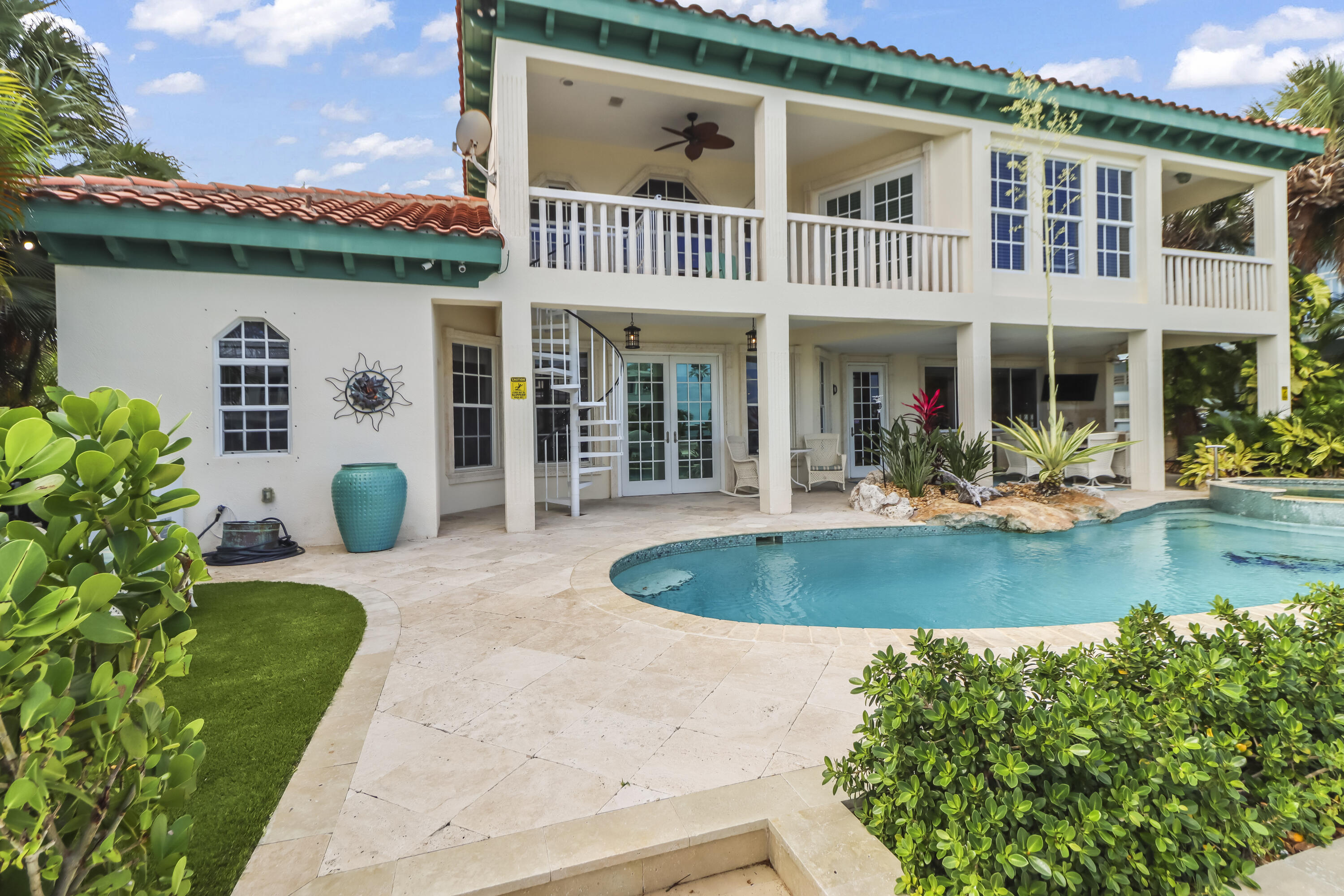 820 12th Street Key Colony Beach, FL 33051 - Photo 39 of 55 38 Pool