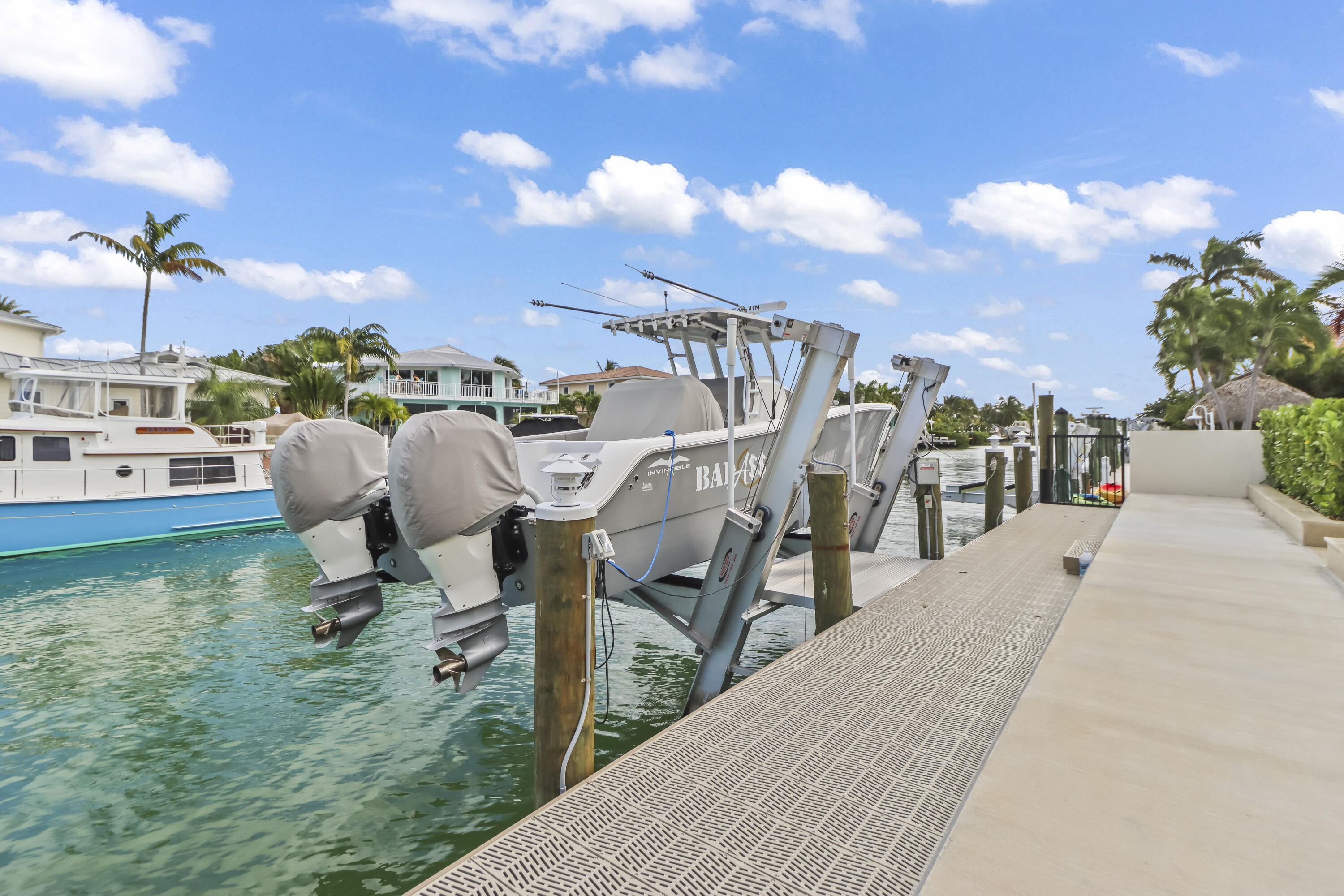 820 12th Street Key Colony Beach, FL 33051 - Photo 44 of 55 Canal