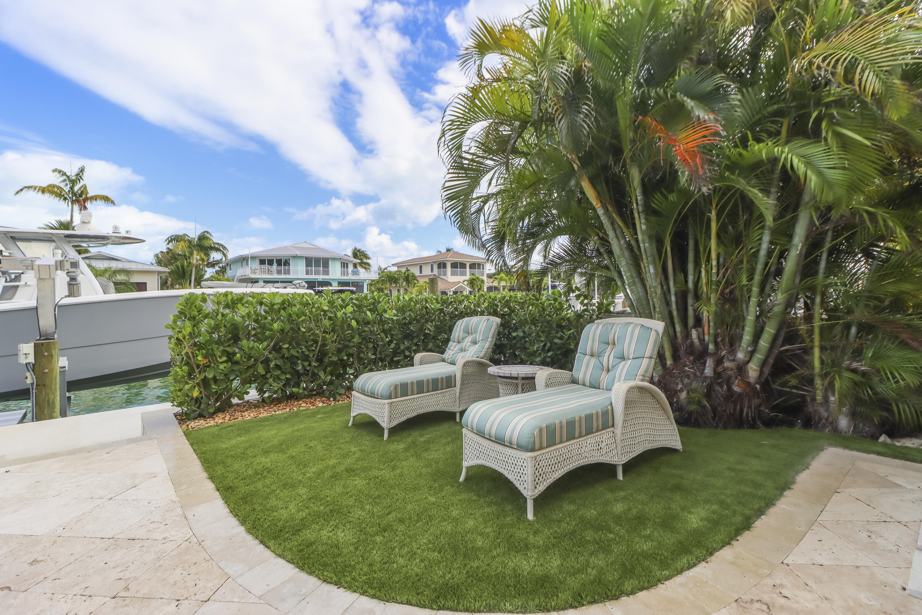 820 12th Street Key Colony Beach, FL 33051 - Photo 45 of 55 Lounging