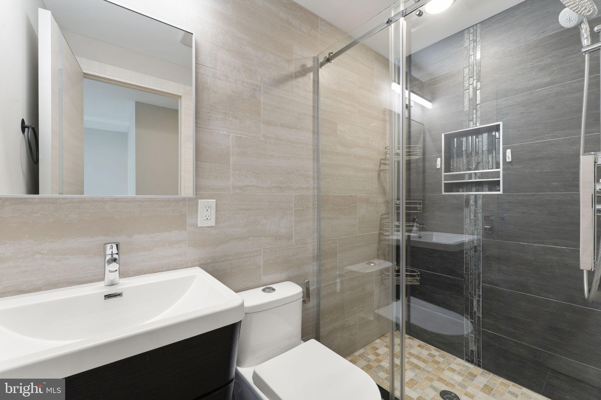 2110 Master Street, Unit B Philadelphia, PA 19121 - Photo 18 of 20 Gallery Image 18