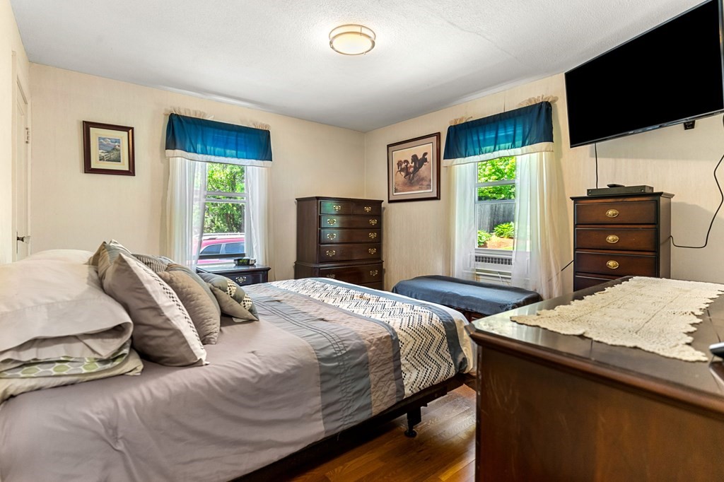 7 Varney Street Worcester, MA 01605 - Photo 15 of 42 Gallery Image 15