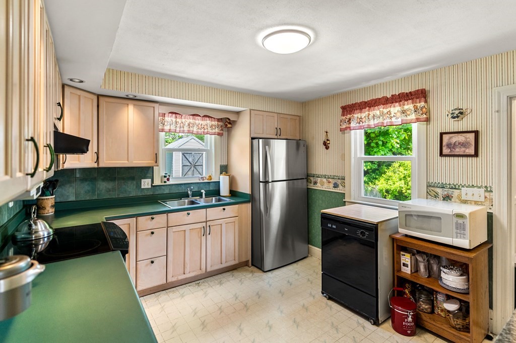 7 Varney Street Worcester, MA 01605 - Photo 18 of 42 Gallery Image 18