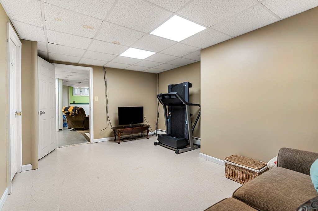 7 Varney Street Worcester, MA 01605 - Photo 31 of 42 Gallery Image 31