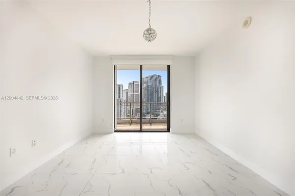 $3,700 | 90 Southwest 3rd Street, Unit 2602, Miami, FL 33130