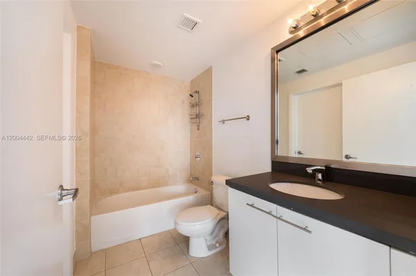 $3,700 | 90 Southwest 3rd Street, Unit 2602, Miami, FL 33130