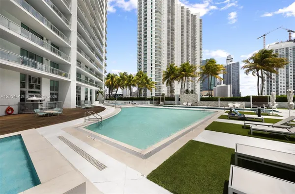 $3,700 | 90 Southwest 3rd Street, Unit 2602, Miami, FL 33130
