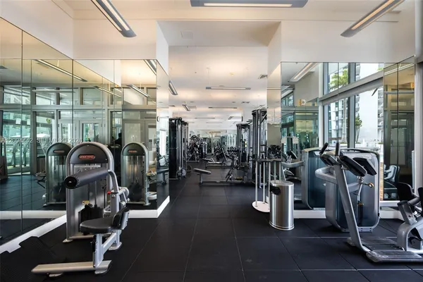 $3,700 | 90 Southwest 3rd Street, Unit 2602, Miami, FL 33130