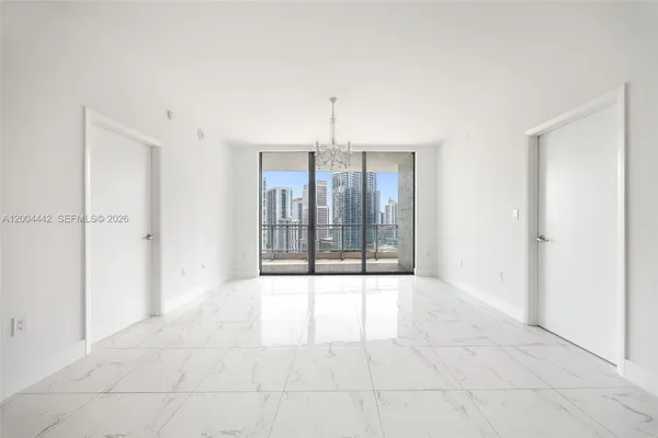 $3,700 | 90 Southwest 3rd Street, Unit 2602, Miami, FL 33130