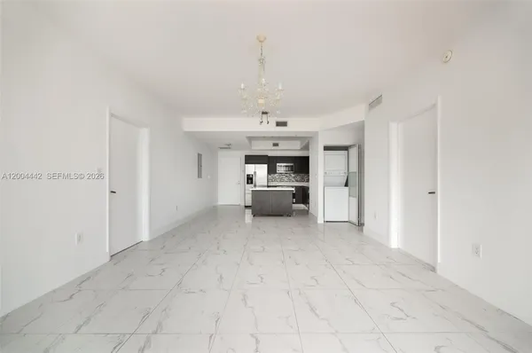 $3,700 | 90 Southwest 3rd Street, Unit 2602, Miami, FL 33130