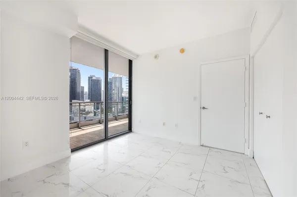 $3,700 | 90 Southwest 3rd Street, Unit 2602, Miami, FL 33130