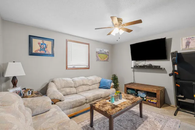 $209,900 | 1505 Westmore Avenue, Wahpeton, ND 58075