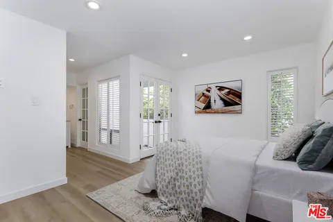 $1,200,000 | 11601 Montana Avenue, Unit PH7, Los Angeles, CA 90049