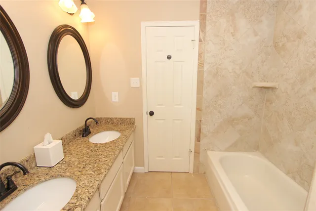 $2,200 | 2731 Colony Drive, Sugar Land, TX 77479