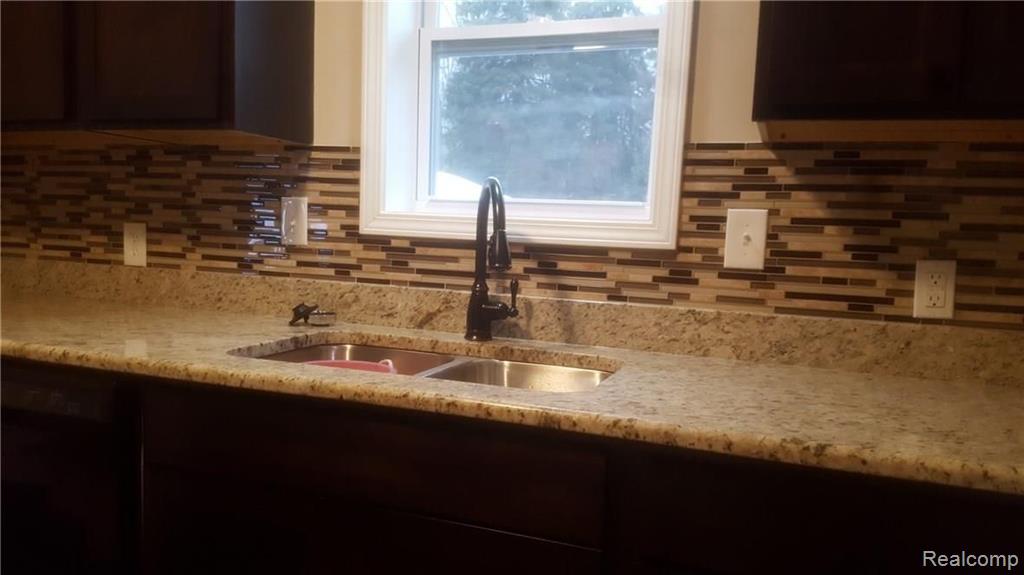 48145 Sugarbush Road Chesterfield, MI 48047 - Photo 19 of 40