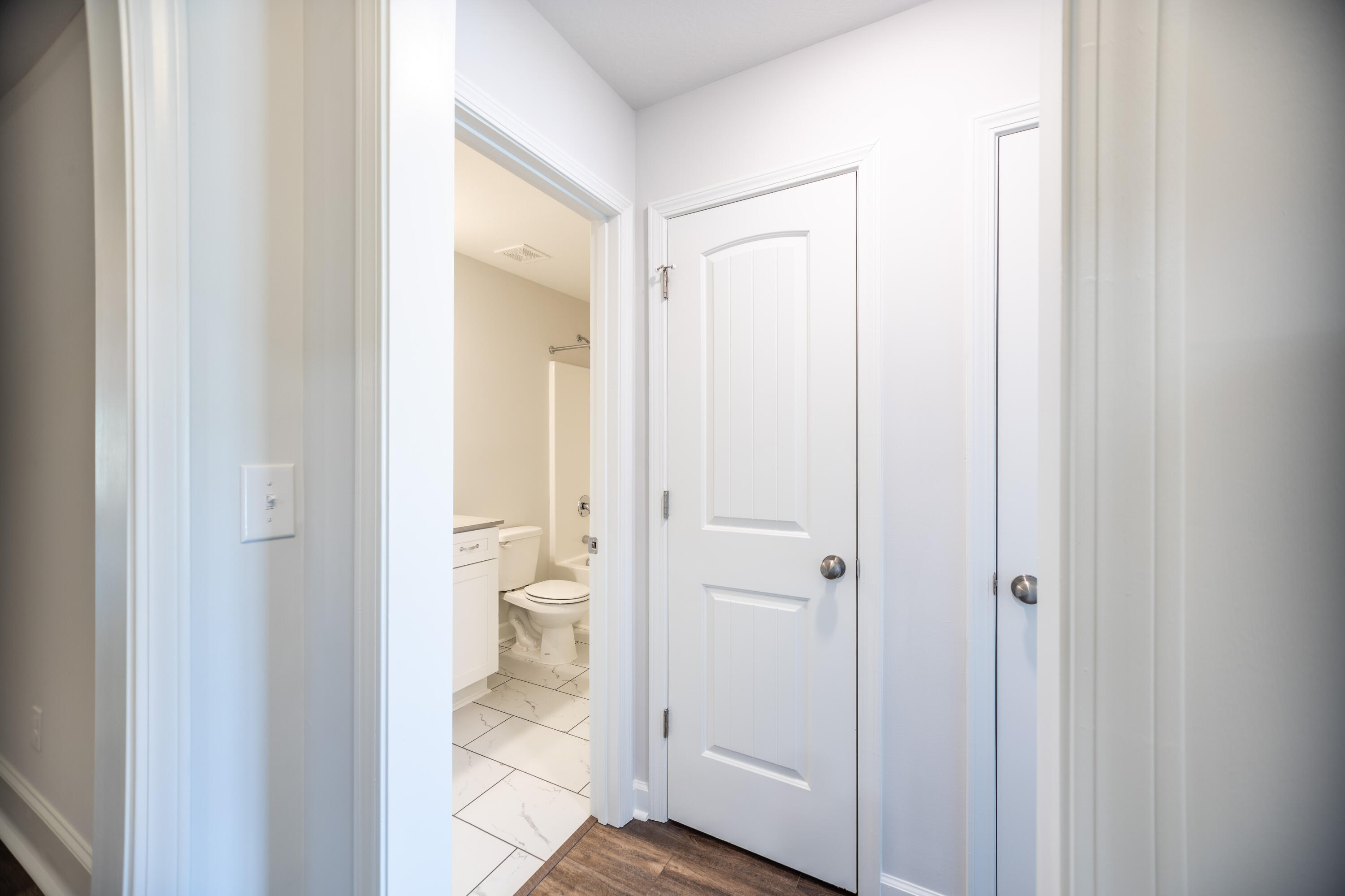 7172 Paisley Circle Graniteville, SC 29829 - Photo 4 of 35 Hallway
