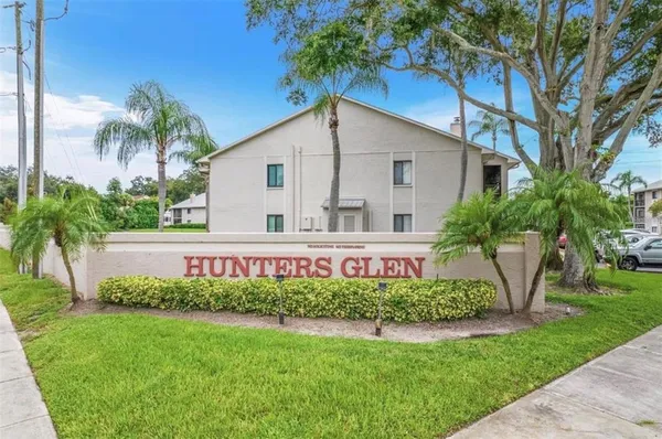 $214,900 | 2087 Hunters Glen Drive, Unit 112, Dunedin, FL 34698