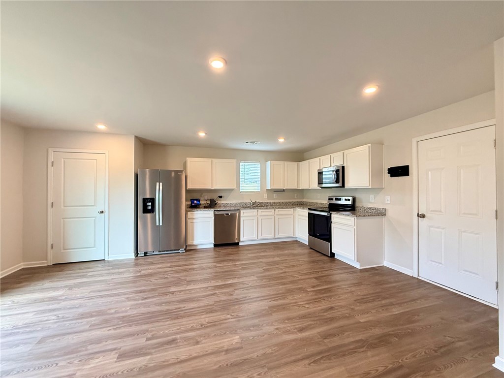 403 Chadwick Lane Walhalla, SC 29691 - Photo 11 of 38