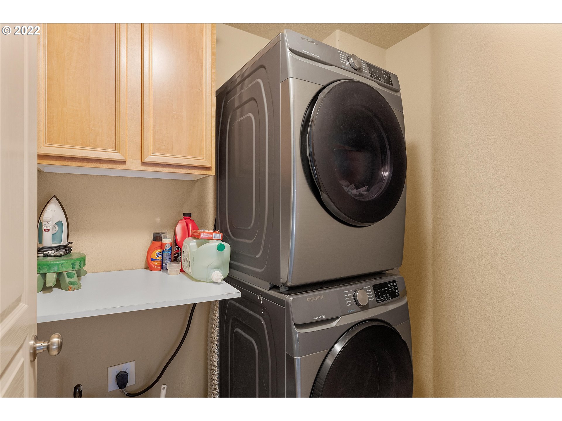 40310 Dubarko Road Sandy, OR 97055 - Photo 21 of 23 a utility room with dryer and washer