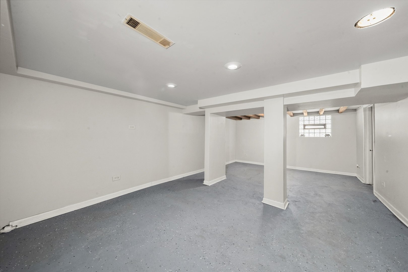 14449 Springfield Avenue Midlothian, IL 60445 - Photo 18 of 28 Gallery Image 18