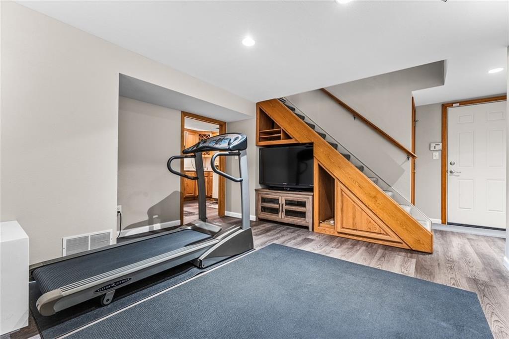 120 Timothy Road Gibsonia, PA 15044 - Photo 33 of 50 a room with gym equipment