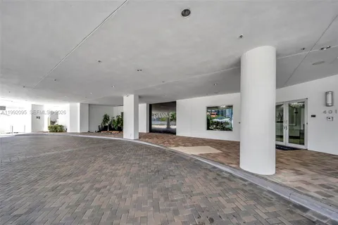 $475,000 | 401 Southwest 4th Avenue, Unit 203, Fort Lauderdale, FL 33315