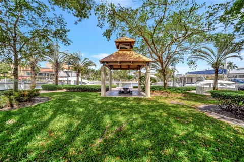 $475,000 | 401 Southwest 4th Avenue, Unit 203, Fort Lauderdale, FL 33315