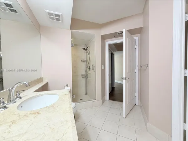 $475,000 | 401 Southwest 4th Avenue, Unit 203, Fort Lauderdale, FL 33315