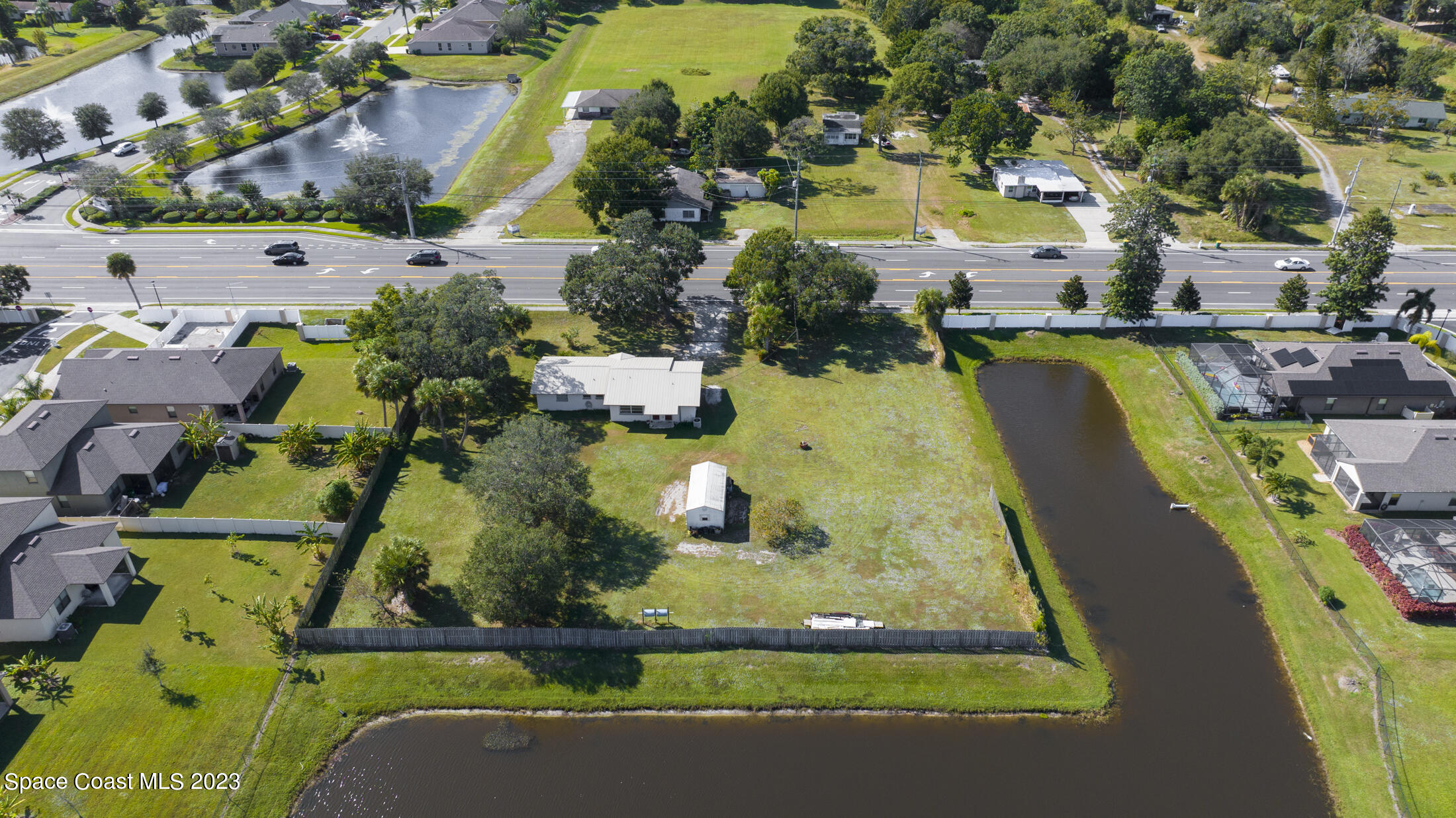 3101 Dairy Road Melbourne, FL 32901 - Photo 24 of 28 an aerial view of a swimming pool