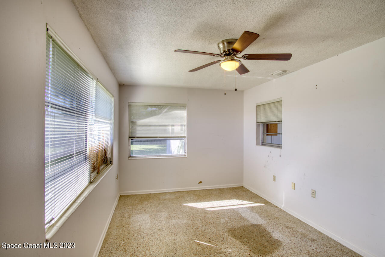 3101 Dairy Road Melbourne, FL 32901 - Photo 8 of 28 a view of an empty room and window