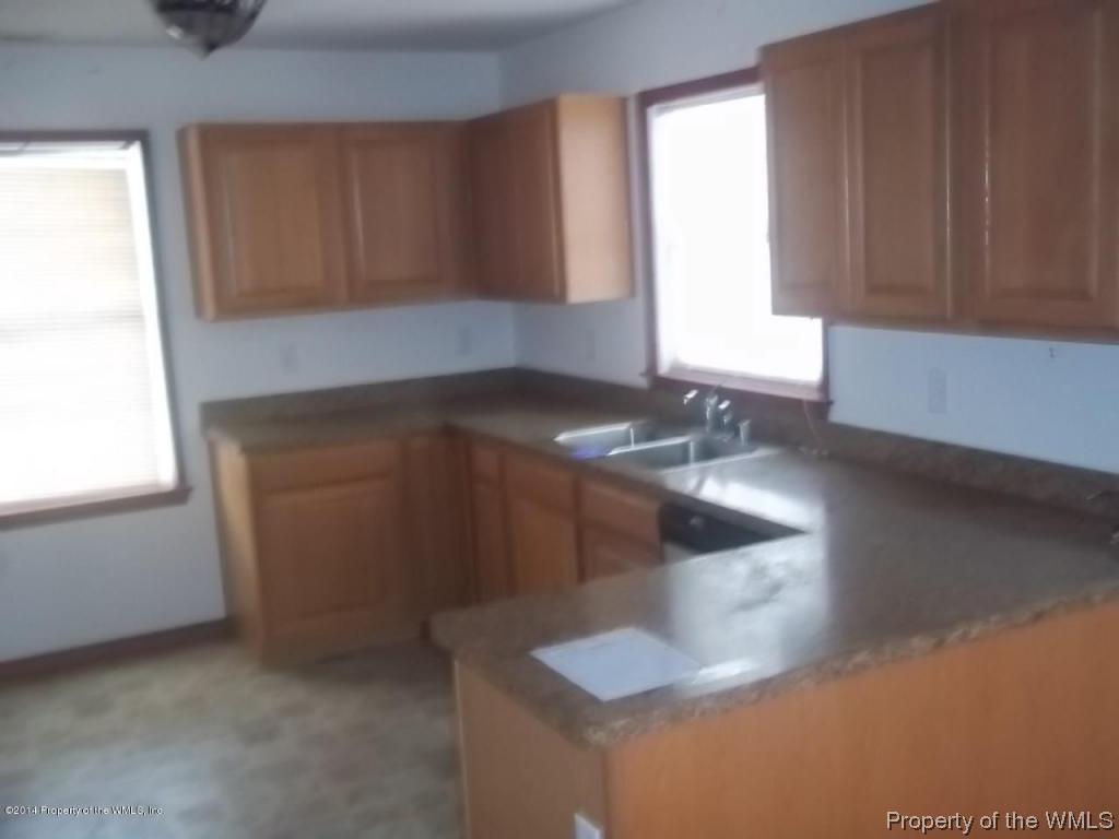 10203 Robins Neck Road Gloucester, VA 23061 - Photo 5 of 12 Gallery Image 5