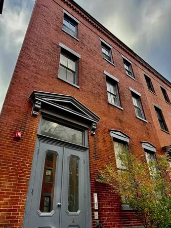 $2,500 | 4 Milford Street, Unit 302, Boston, MA 02118